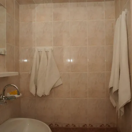 Хотел сорбона 2*