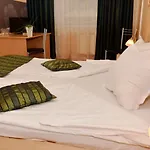 сорбона 2*