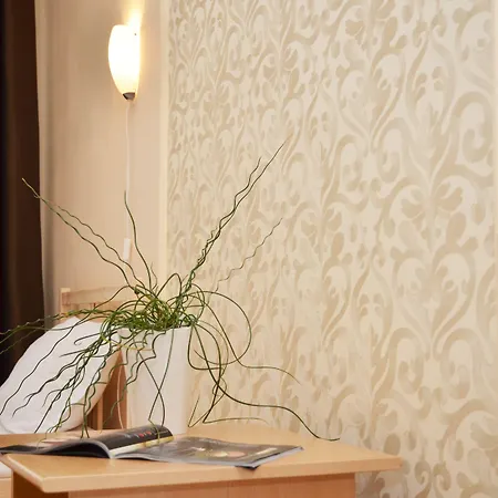 索伯纳酒店 酒店