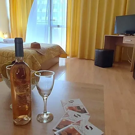 索伯纳酒店 酒店 瓦爾納